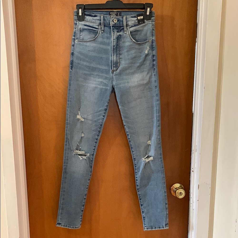 Abercrombie Ultra High Rise Super Skinny Jean
